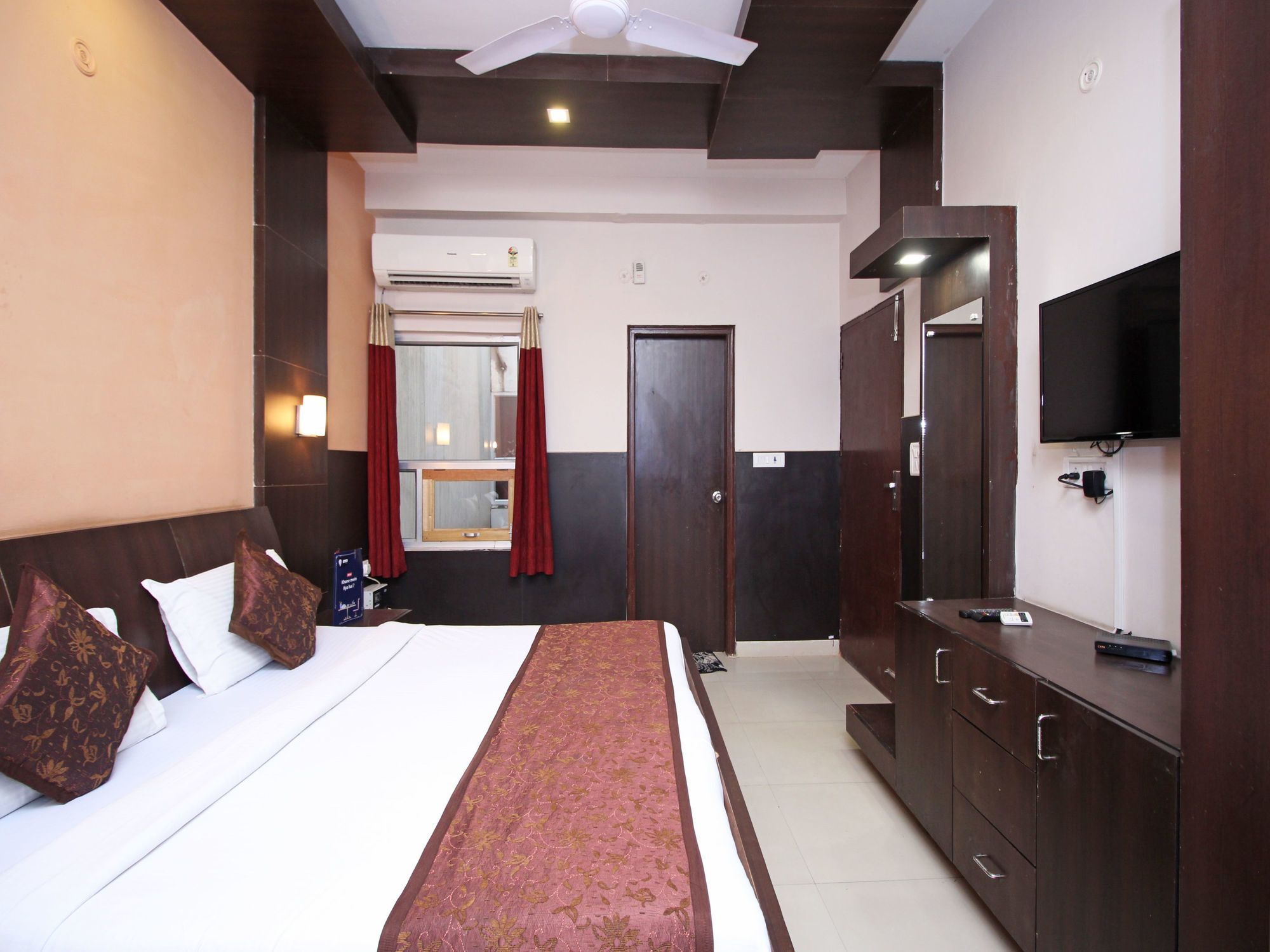 Oyo 576 Hotel Shree Kanta Residency Gurgaon Eksteriør bilde